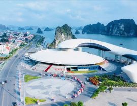 Địa điểm check-in nổi tiếng Hạ long: Cung Cá Heo - Cung quy hoạch triển lãm Công trình kiến trúc đồ sộ ấn tượng tại trung tâm thành phố