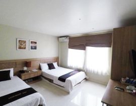 London Hotel Halong