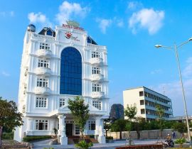 Royal Hotel Halong Hon Gai 