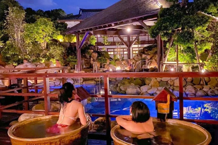 “TẮM TRĂNG” TẠI YOKO ONSEN QUANG HANH