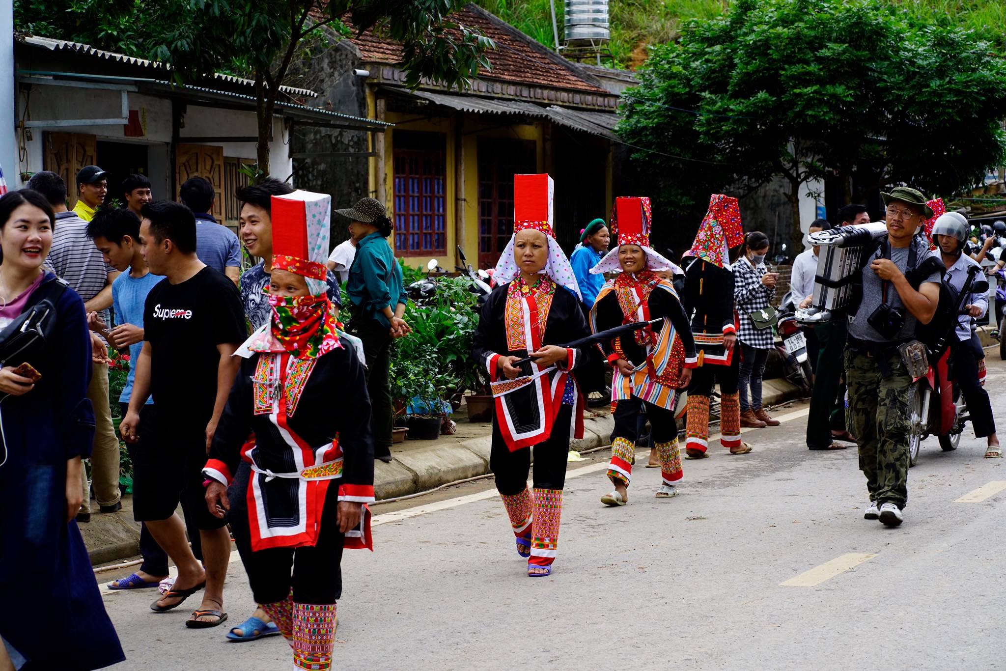 ngày hội kiêng gió Đồng văn