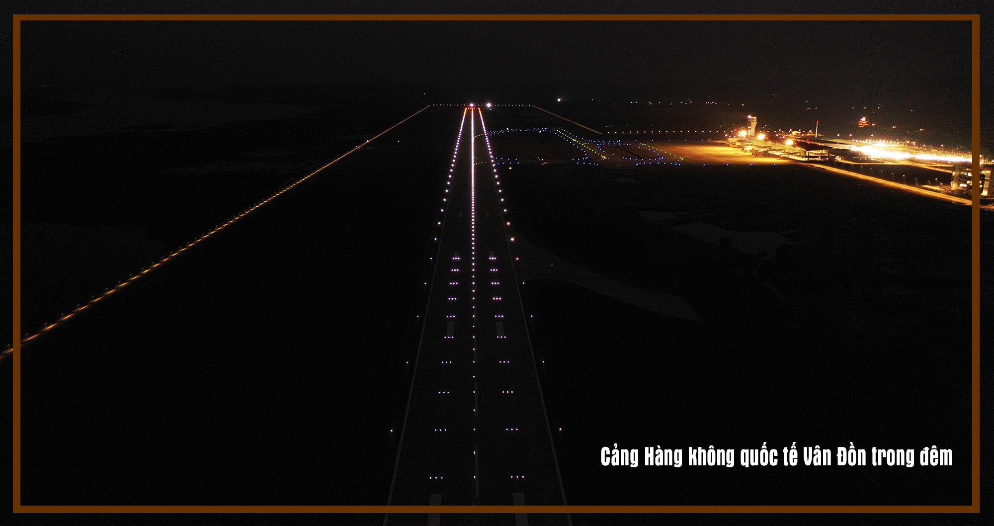 cảng hàng không quốc tế Vân đồn - Quảng Ninh về đêm